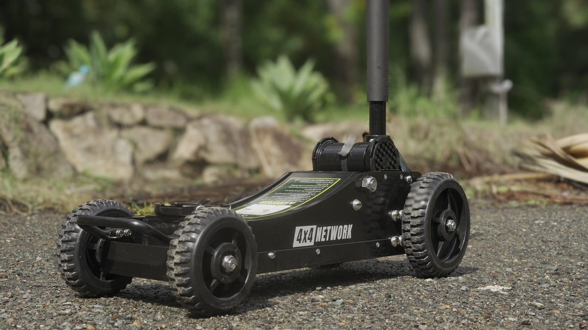 2 ton off road jack close up