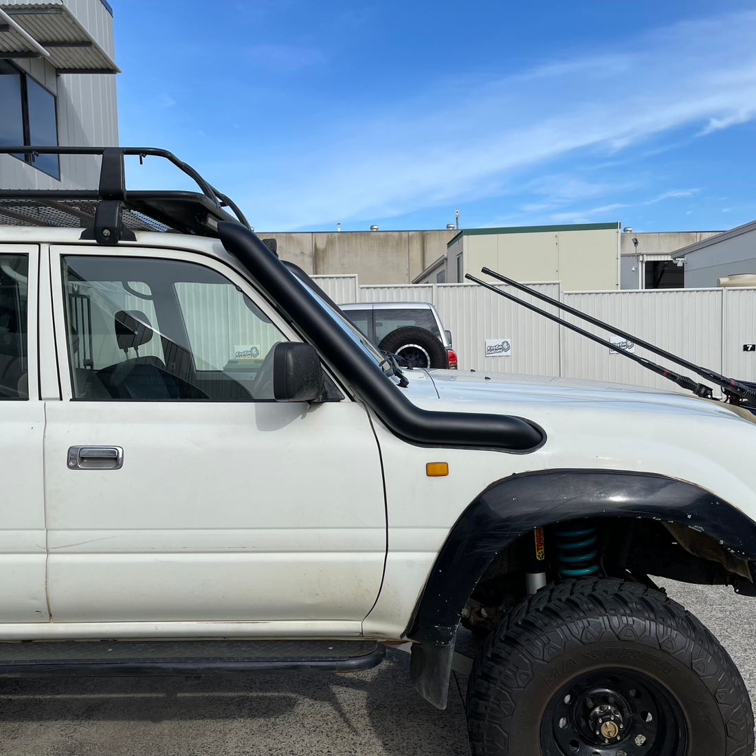 80 SERIES LANDCRUISER DUAL SNORKELS